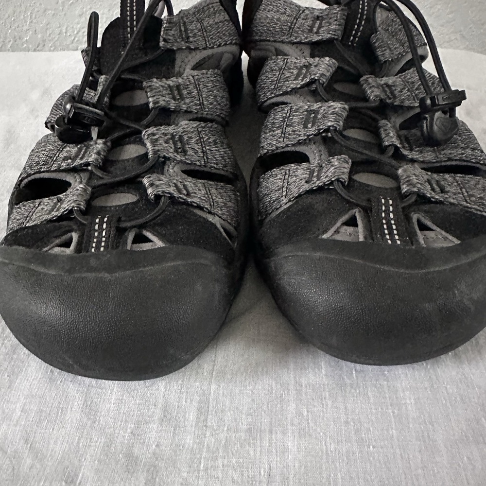 KEEN Men's 11.5 Closed Toe Hiking Sandals Gray Black Outdoor Trail Shoes - Picture 5 of 8